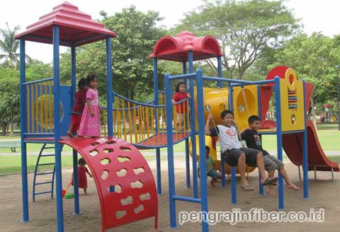 Jasa Pembuatan Playground Fiberglass Kutai Barat