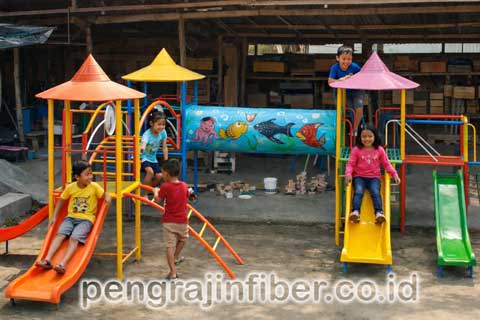 Jasa Pembuatan Playground Fiberglass Serang