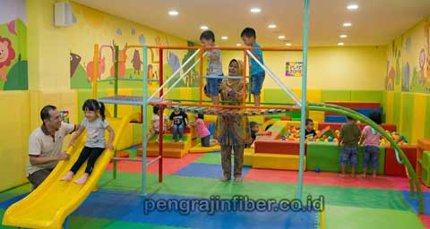 Pengrajin Playground Fiberglass Barito Kuala