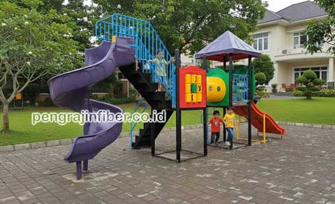 Pengrajin Playground Fiberglass Bojonegoro