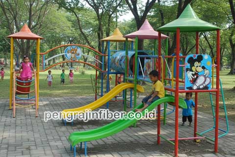 Pengrajin Playground Fiberglass Buleleng