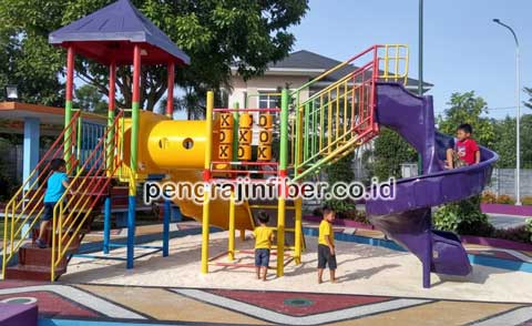 Pengrajin Playground Fiberglass Gunungkidul