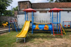 Pengrajin Playground Fiberglass Jember
