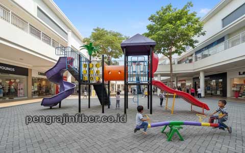 Pengrajin Playground Fiberglass Jember
