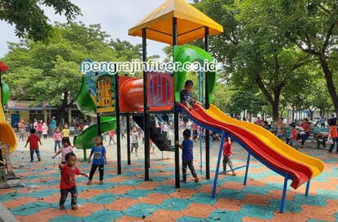 Pengrajin Playground Fiberglass Kota Banjar