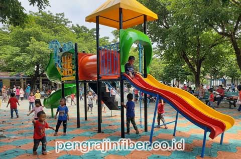 Pengrajin Playground Fiberglass Kota Banjarbaru