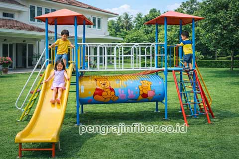 Pengrajin Playground Fiberglass Kota Blitar