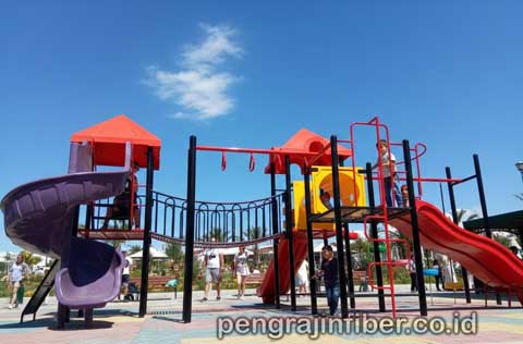 Pengrajin Playground Fiberglass Kota Magelang
