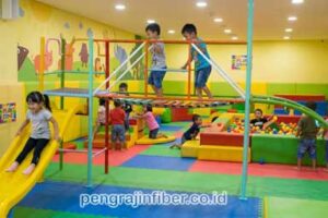 Pengrajin Playground Fiberglass Nganjuk