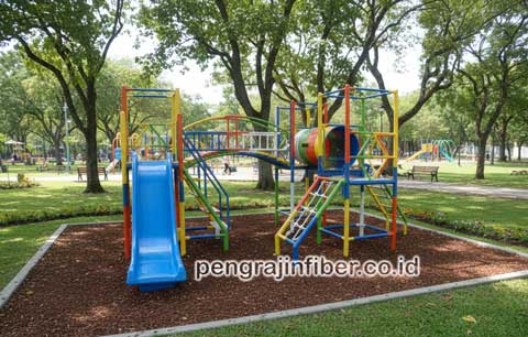 Pengrajin Playground Fiberglass Nganjuk