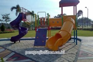 Pengrajin Playground Fiberglass Tuban