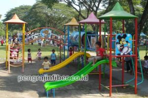 Produsen Playground Fiberglass Bangli