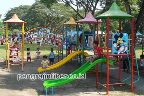 Produsen Playground Fiberglass Bangli Terbaru