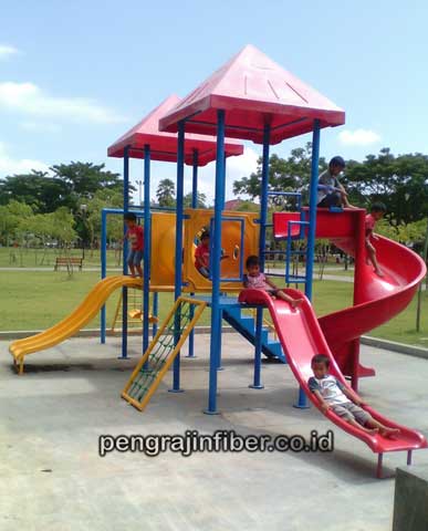 Produsen Playground Fiberglass Pacitan Berkualitas